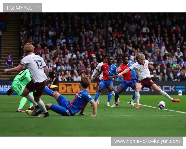 德布劳内底线传中被哈兰德补射入网