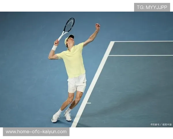 网球老将发球200公里全场尖叫：传奇逆袭的瞬间震撼全场